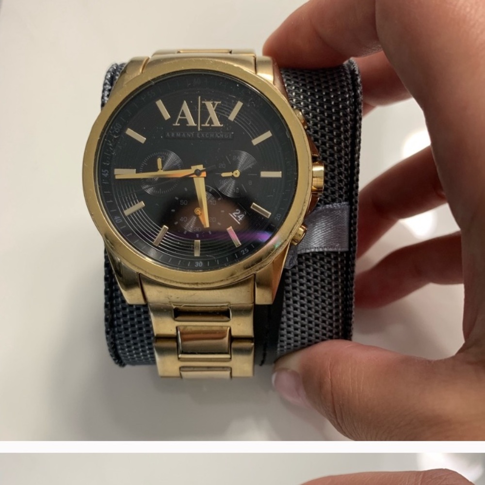 Men’s gold watch